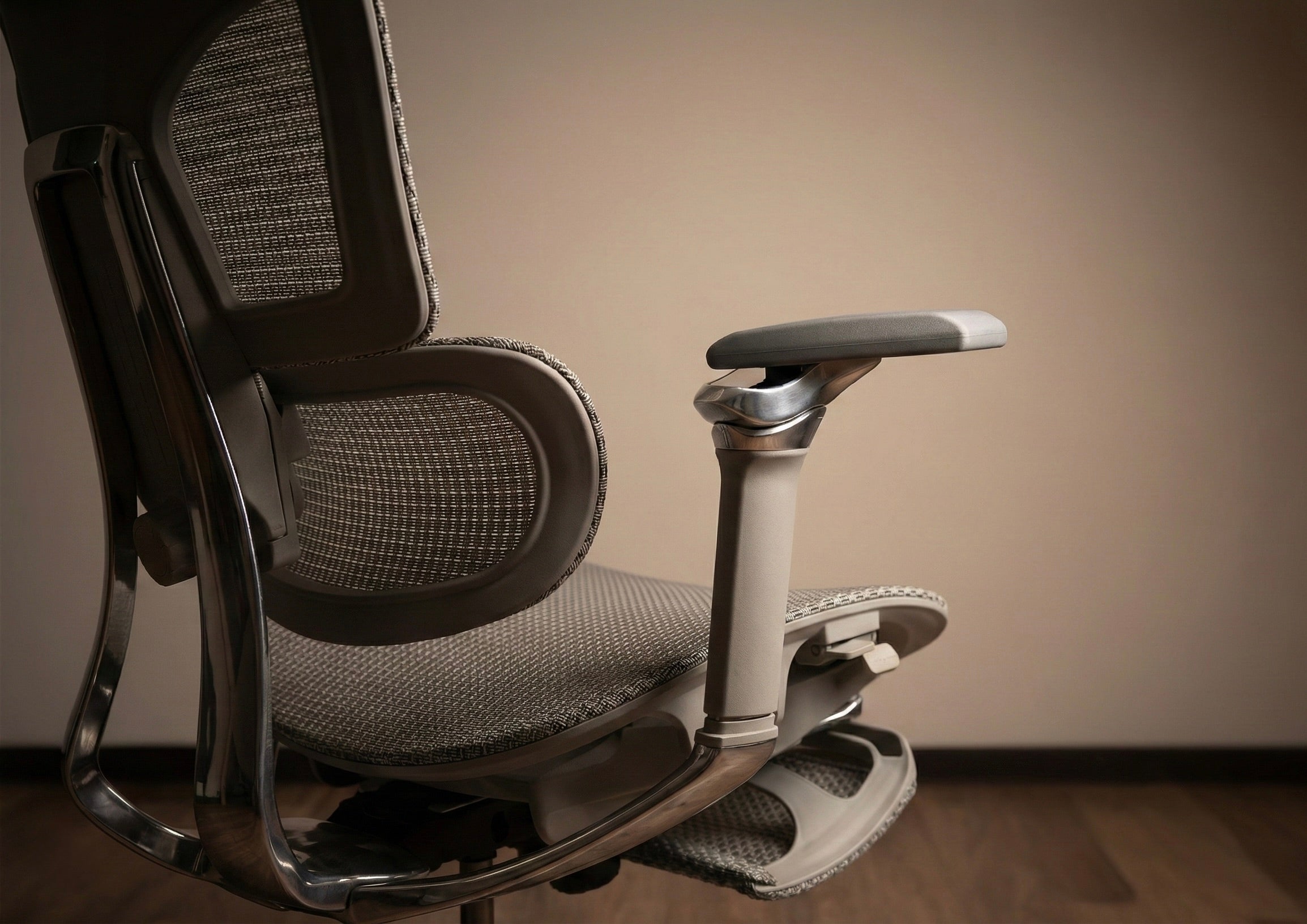 MeVER Chair Pro v1